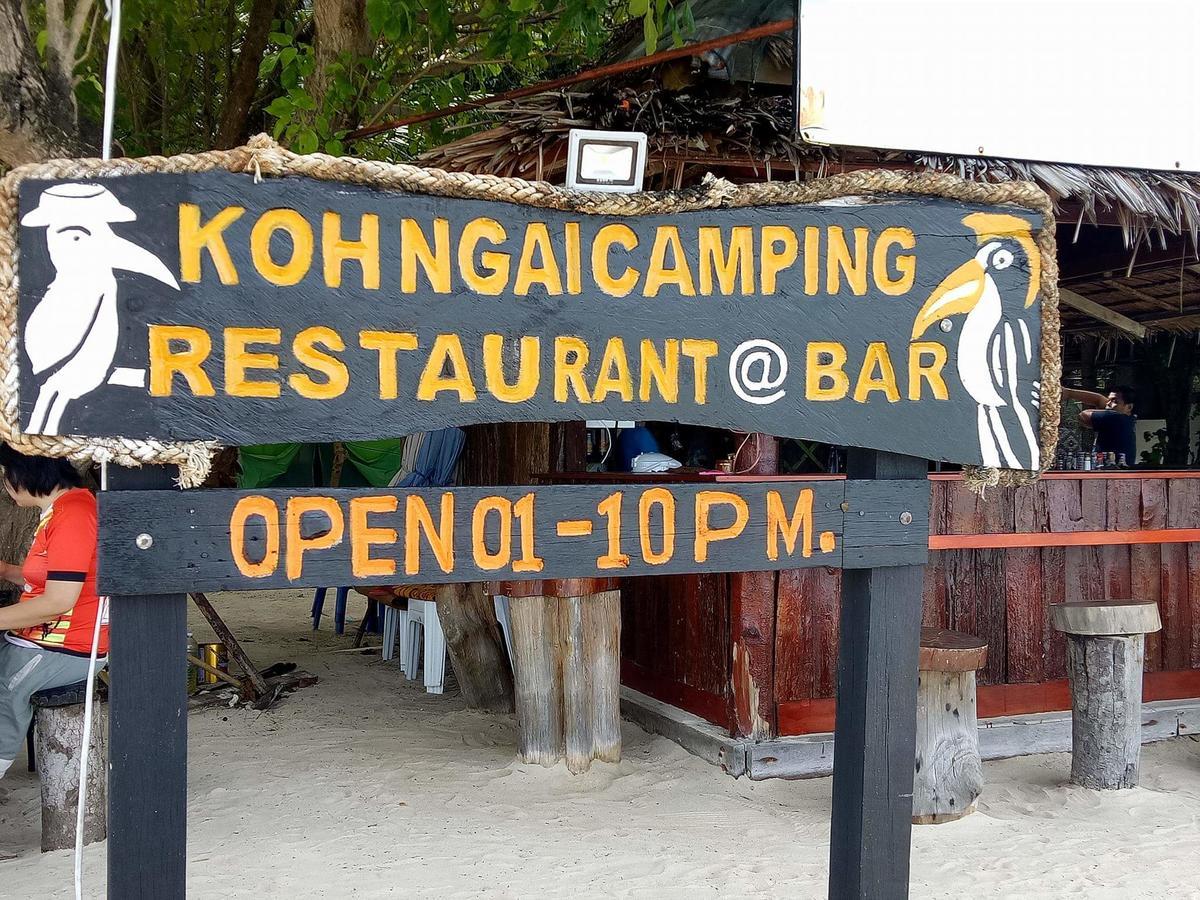 Koh Ngai Camping Restaurant @ Bar Exterior foto